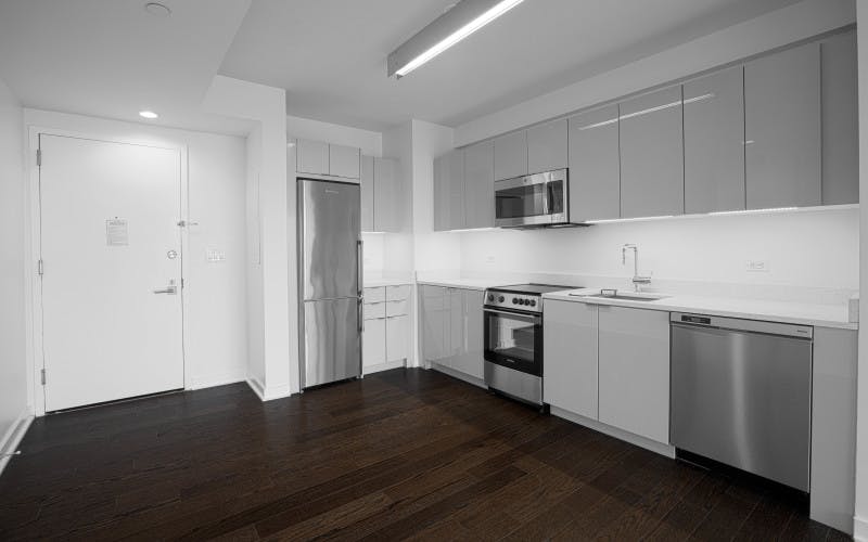 https://brodsky.com/uploads/_styles/portfolio-slide/unit/enclave-unit-1430-kitchen.jpg